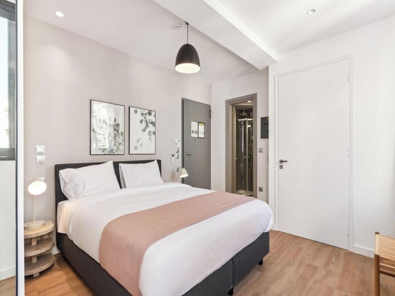 Limehome Piraeus Olive image