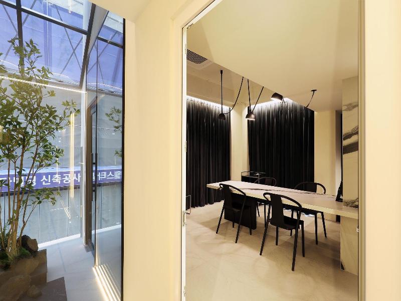 Seoul Inn Hotel By The Designers image