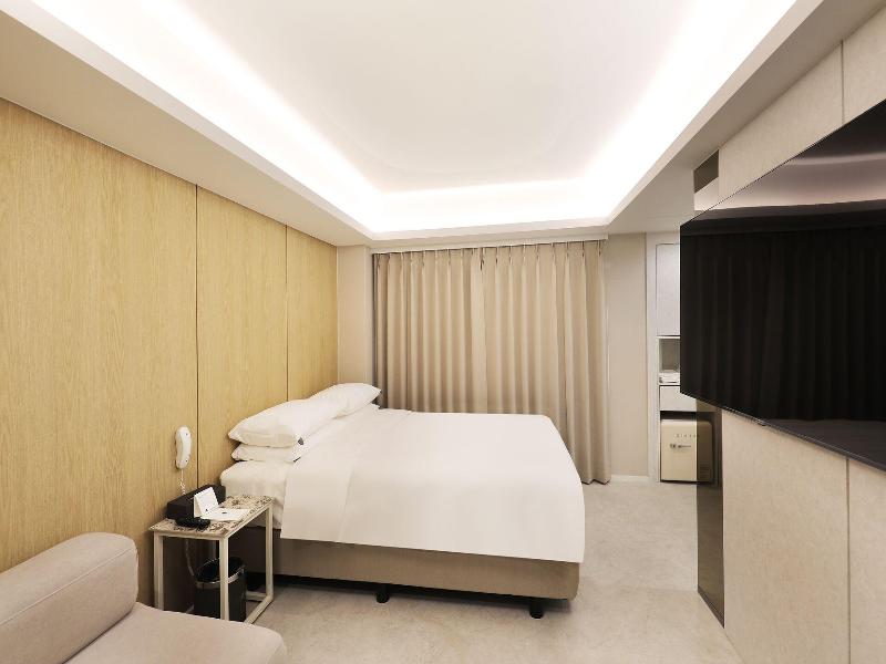 Seoul Inn Hotel By The Designers image