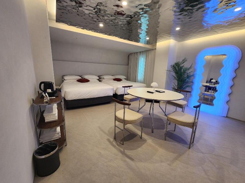Seoul Inn Hotel By The Designers image
