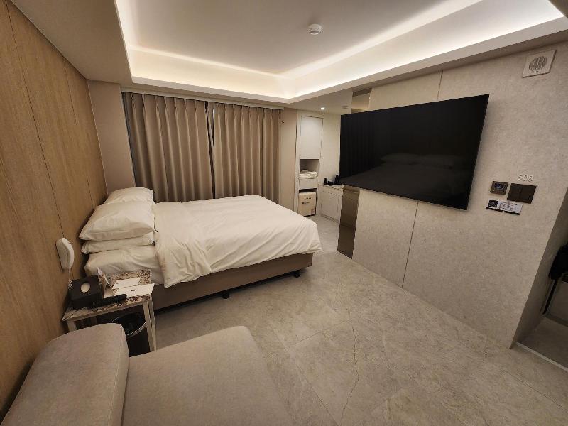 Seoul Inn Hotel By The Designers image