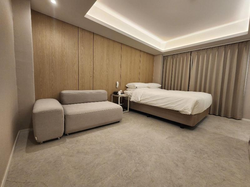 Seoul Inn Hotel By The Designers image