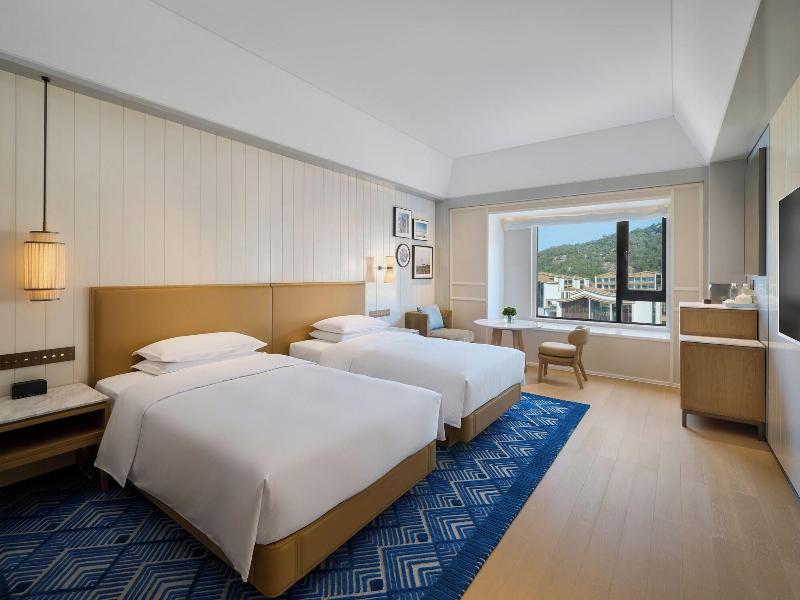 Hyatt Centric Ocean Front Xiamen 4