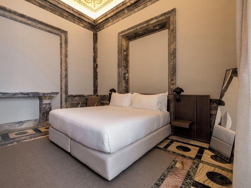 Mercer Residences Sevilla image