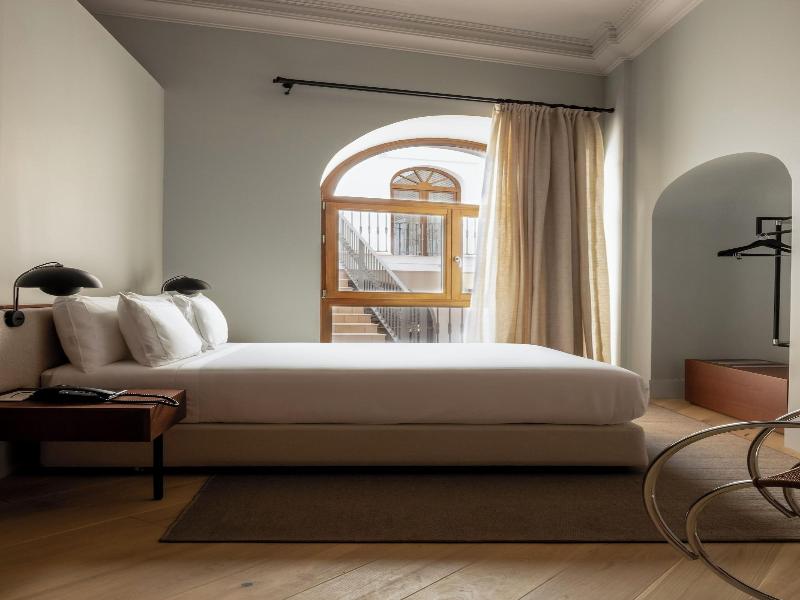 Mercer Residences Sevilla image