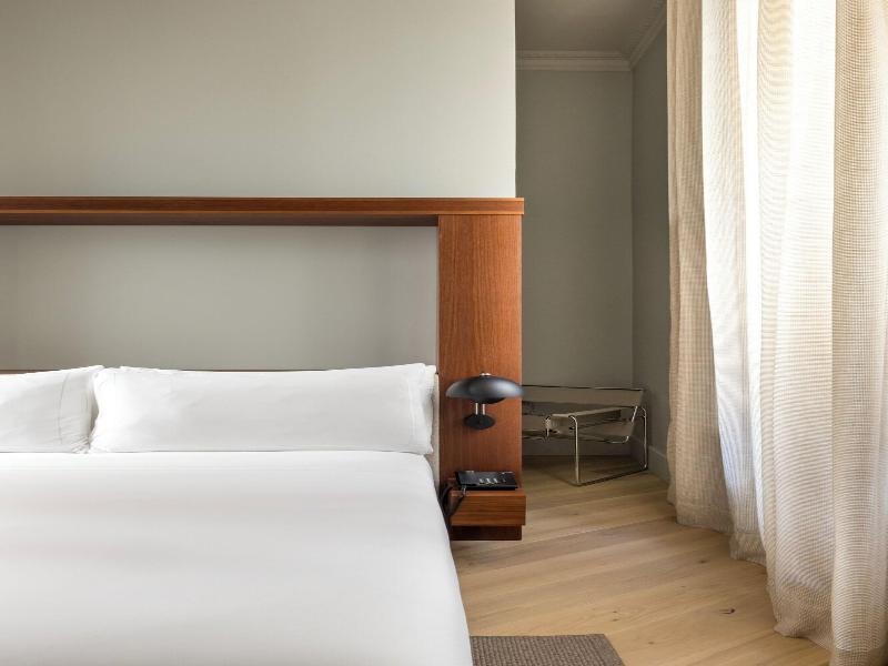 Mercer Residences Sevilla image