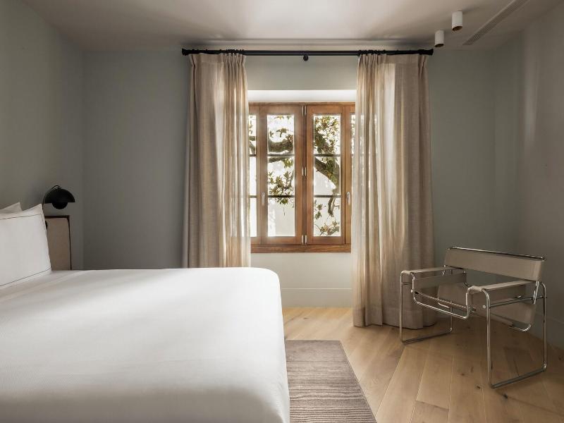 Mercer Residences Sevilla image