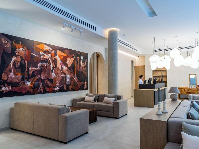 Hotel Well And Come Malaga image