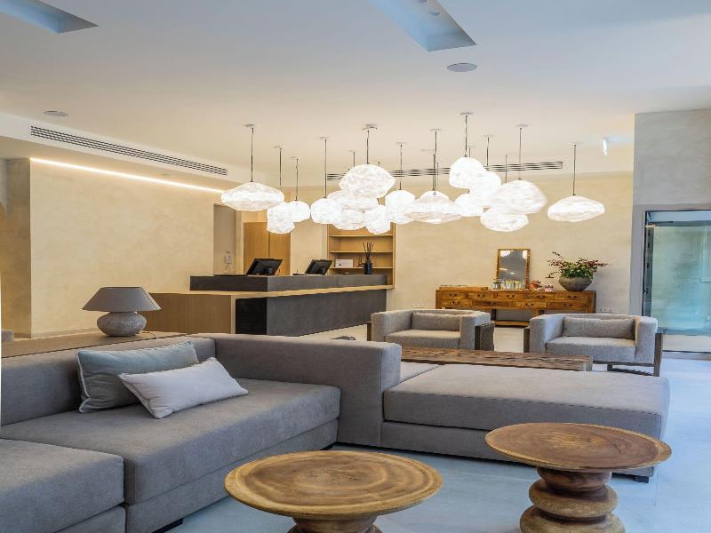 Hotel Well And Come Malaga image