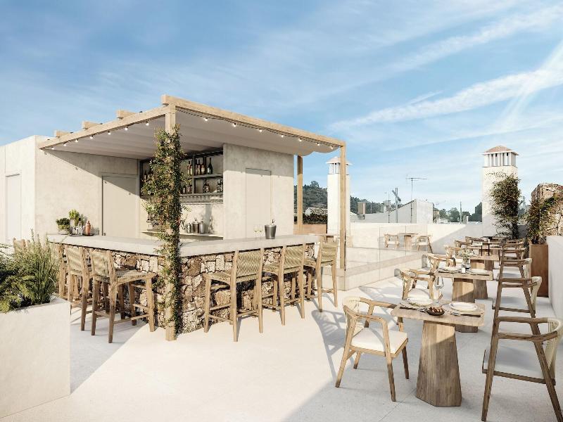 Hotel Well And Come Malaga image