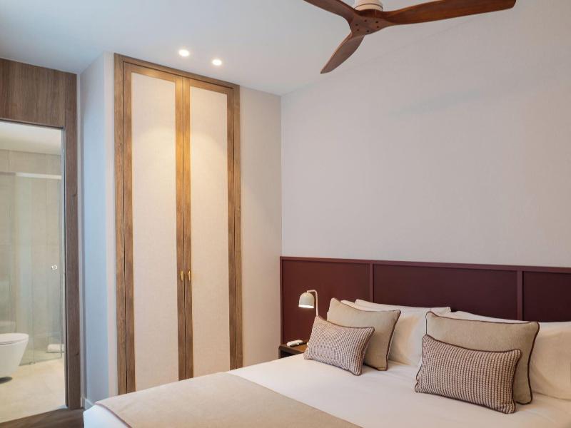 Hotel Well And Come Malaga image