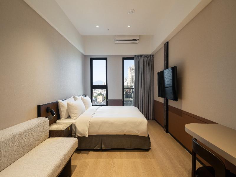 Boutech Hotel Banqiao Yellowstone image