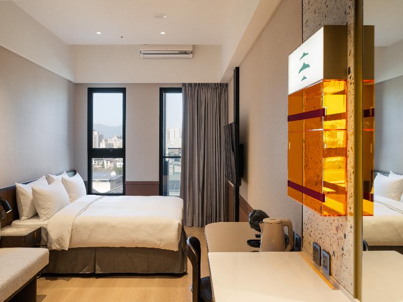 Boutech Hotel Banqiao Yellowstone image
