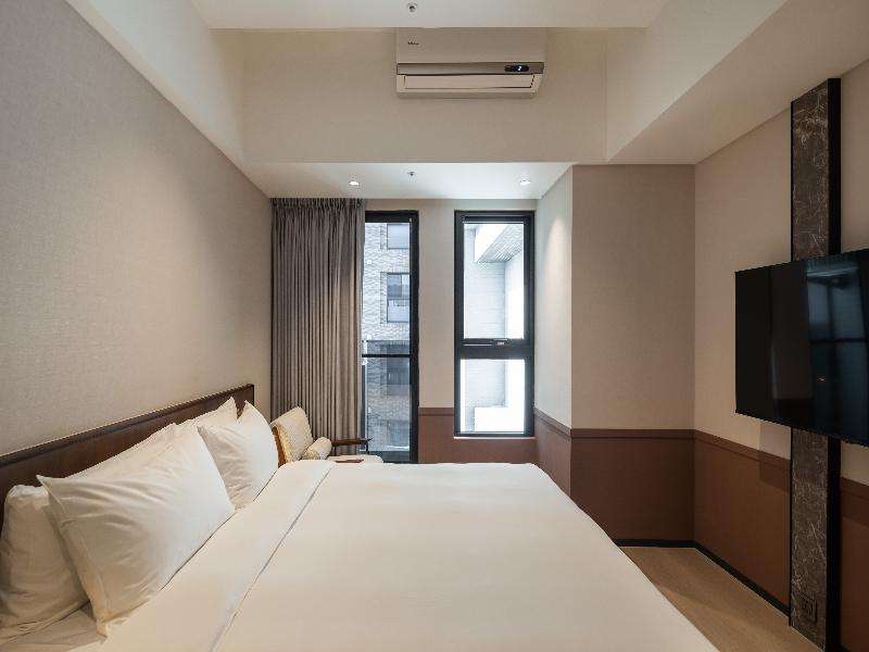 Boutech Hotel Banqiao Yellowstone image