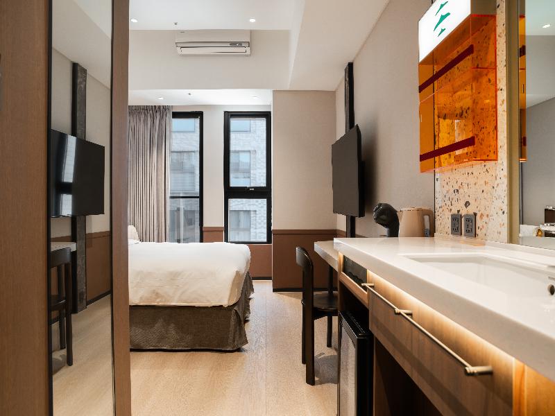 Boutech Hotel Banqiao Yellowstone image