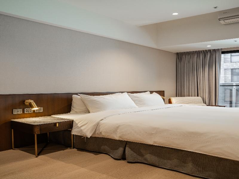 Boutech Hotel Banqiao Yellowstone image