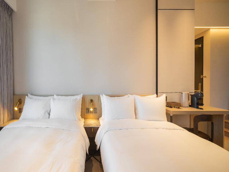 Boutech Hotel Banqiao Yellowstone image