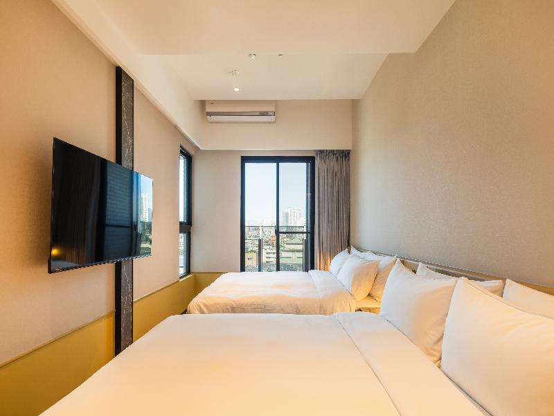Boutech Hotel Banqiao Yellowstone image
