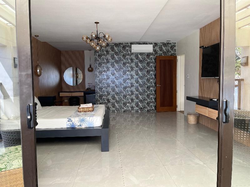 Puerto Del Sol Beach Resort And Hotel Club