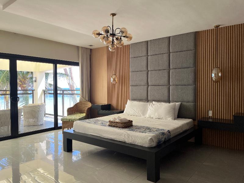 Puerto Del Sol Beach Resort And Hotel Club