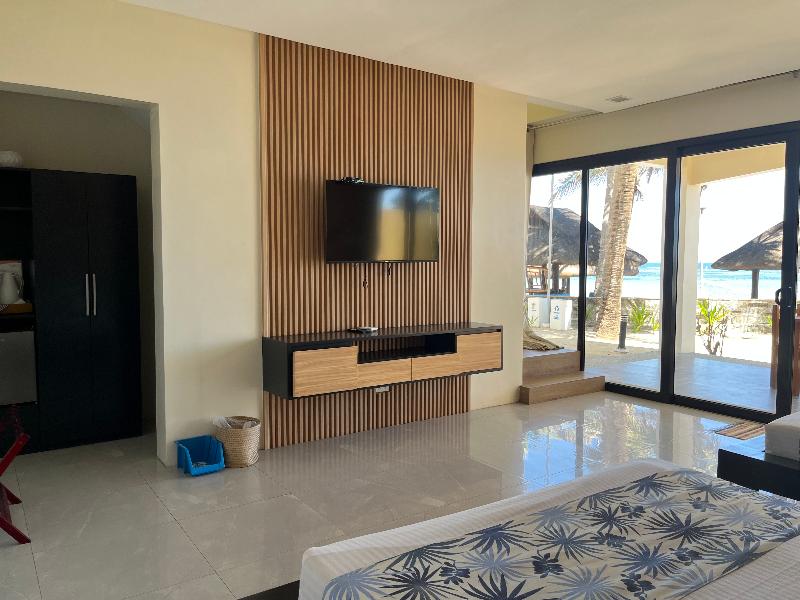 Puerto Del Sol Beach Resort And Hotel Club