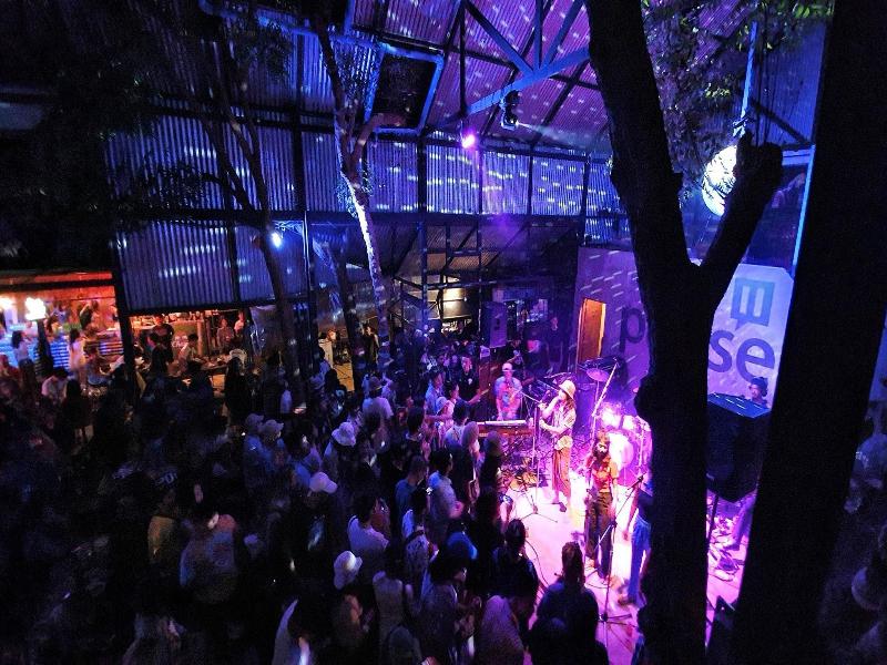 Pause Resort Bar — photo 13