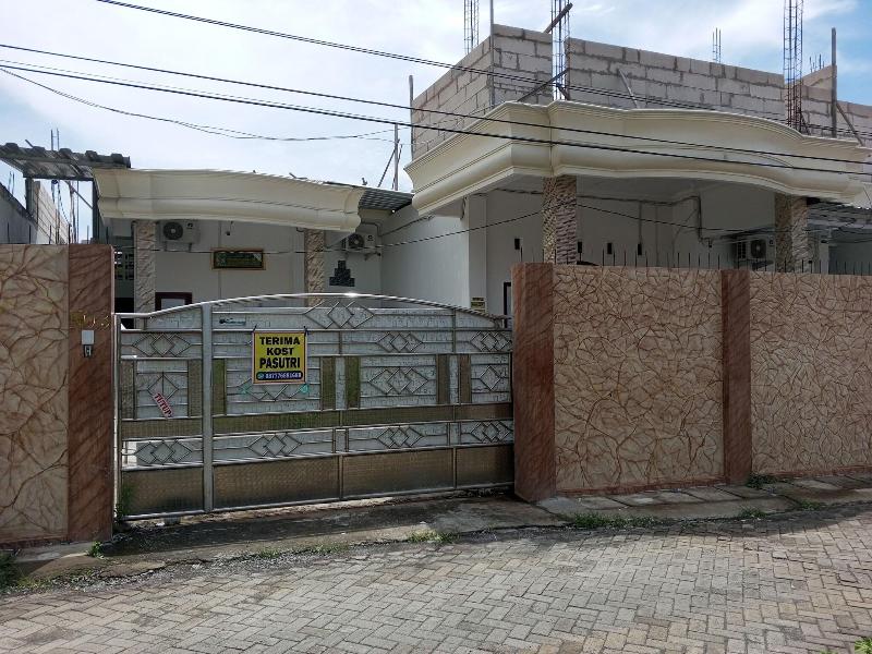 Oyo Life 92543 Ratu Sakti Residence
