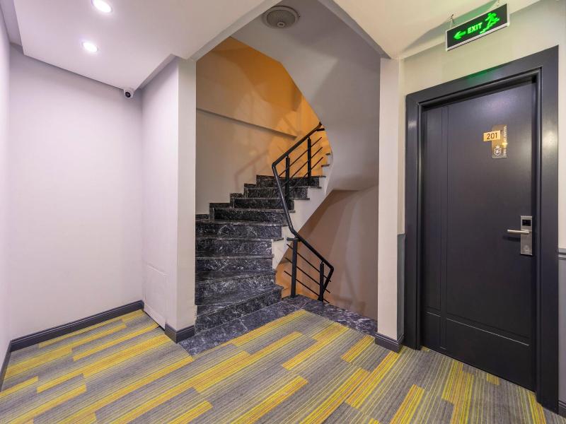 The Great Airport Hotel image