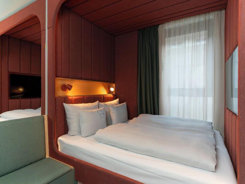 Cocoon Theresienwiese image