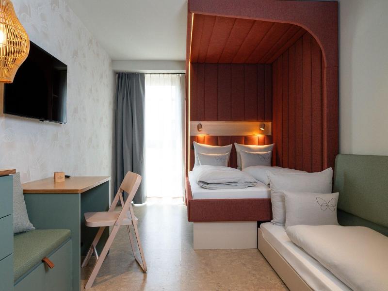 Cocoon Theresienwiese image
