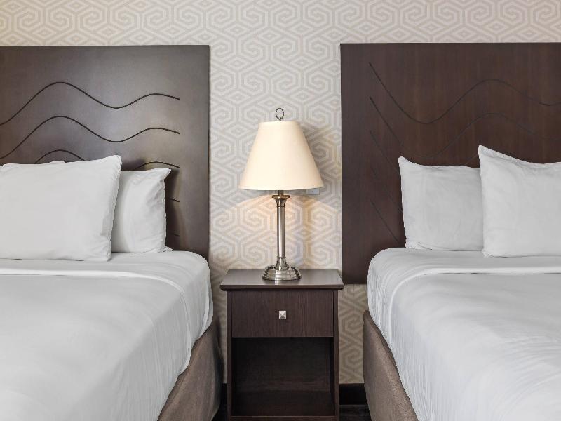 Radisson Hotel & Conference Centre West Edmonton image