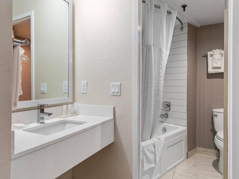 Radisson Hotel & Conference Centre West Edmonton image