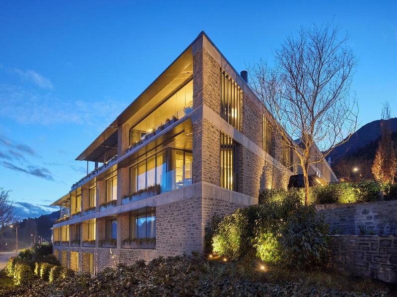 Roki Collection Queenstown image