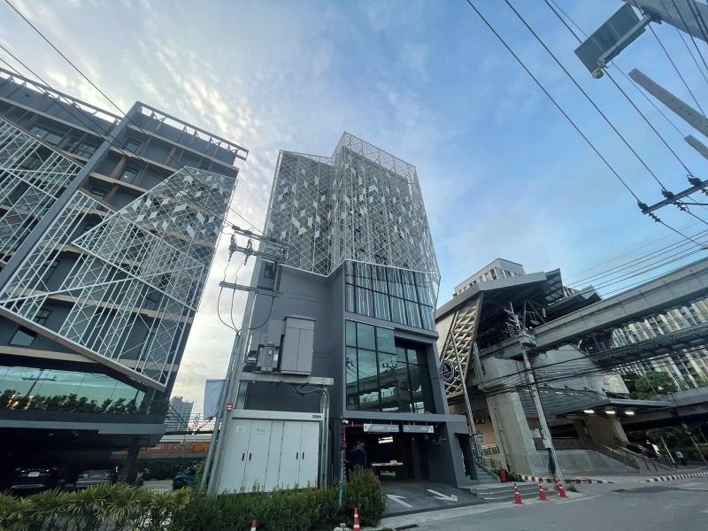 Koo Hotel image