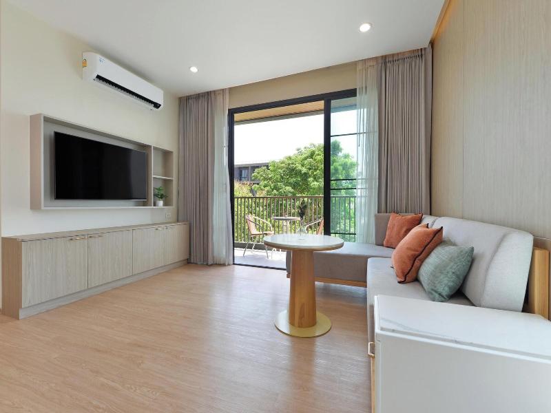Sens Hotel image