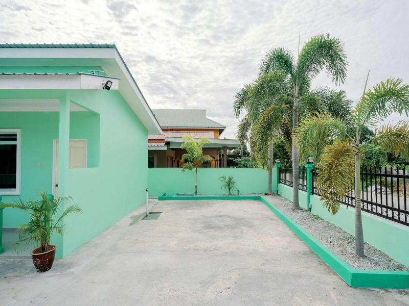 Oyo 91271 Cik Ein Homestay image