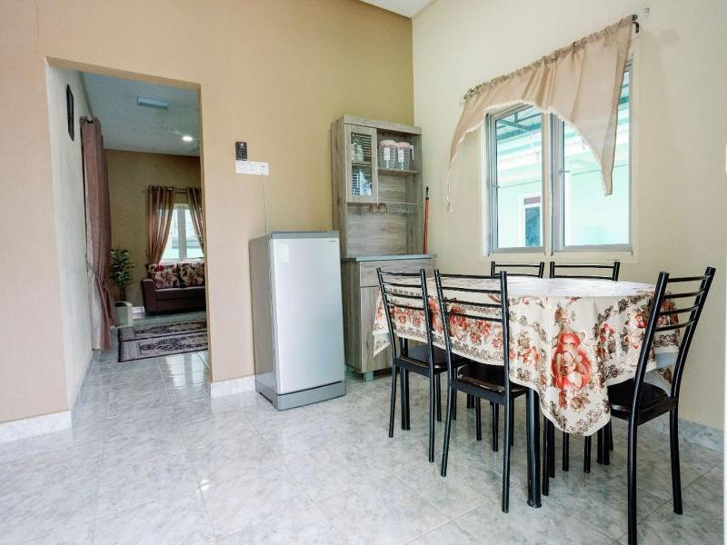 Oyo 91271 Cik Ein Homestay image