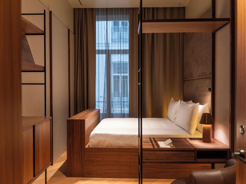 Mercer Madrid image