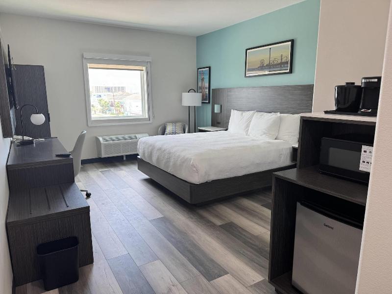 Seabreeze Hotel An Ascend Collection Hotel image