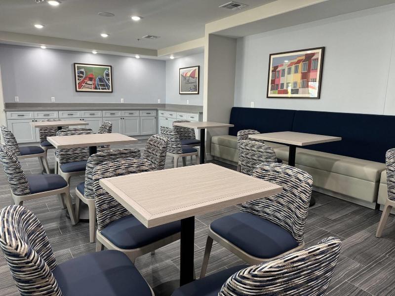 Seabreeze Hotel An Ascend Collection Hotel image