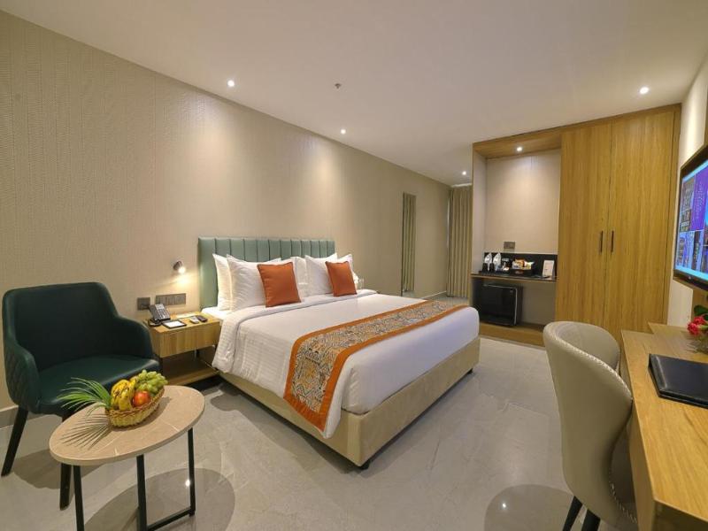 Grand Continent Premiere, Banjara Hills — exterior view
