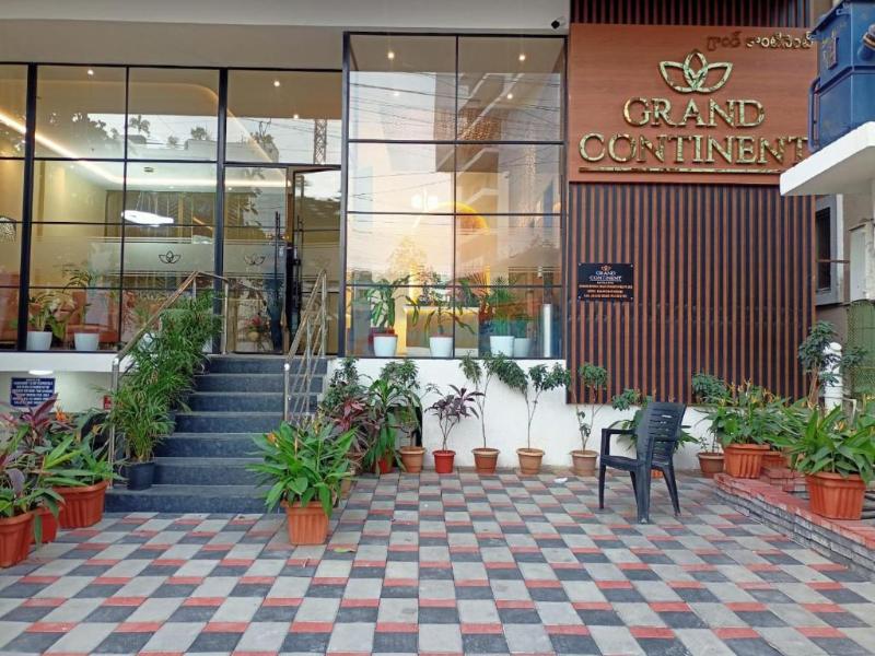 Grand Continent Hotel Gachibowli, US Consulate — general view