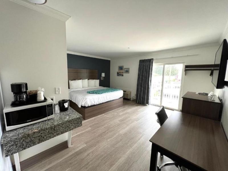 Le Voyageur Motel image