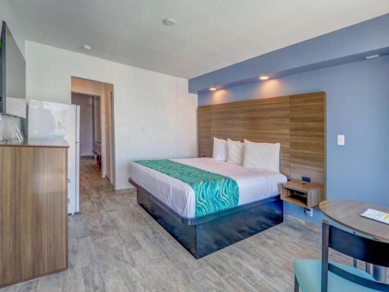 Le Voyageur Motel image