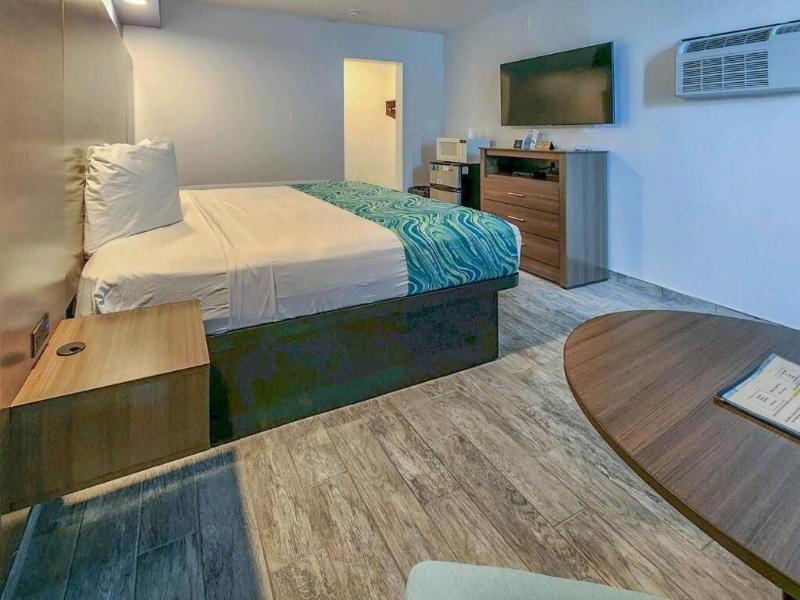 Le Voyageur Motel image