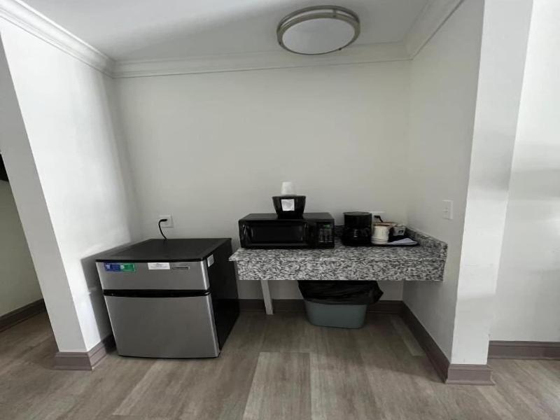 Le Voyageur Motel image