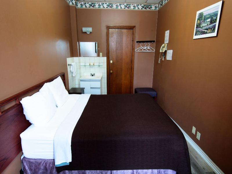 Casa Bella Hotel image