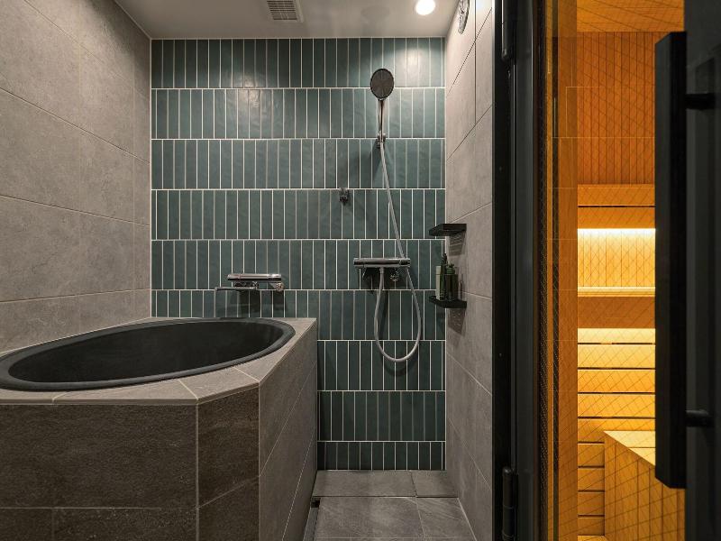 Base Layer Hotel Nagoya Nishiki image