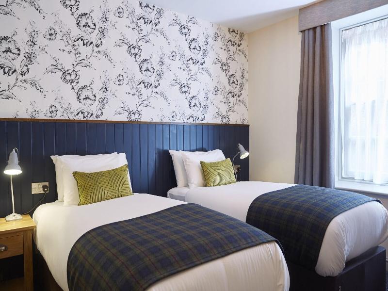 Swan Hotel By Greene King Inns image