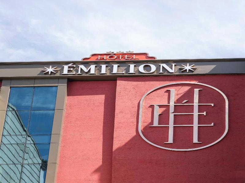 Emilion Hotel image